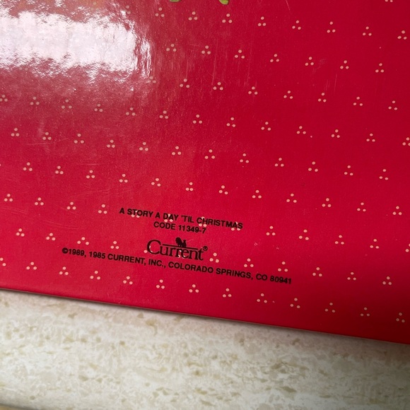 VINTAGE A Story A Day 'til Christmas Current Book Set - Picture 4 of 5